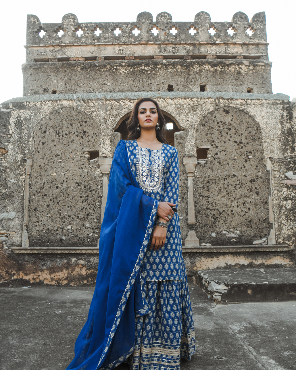 BLUE EMBROIDERED COTTON KURTA SET