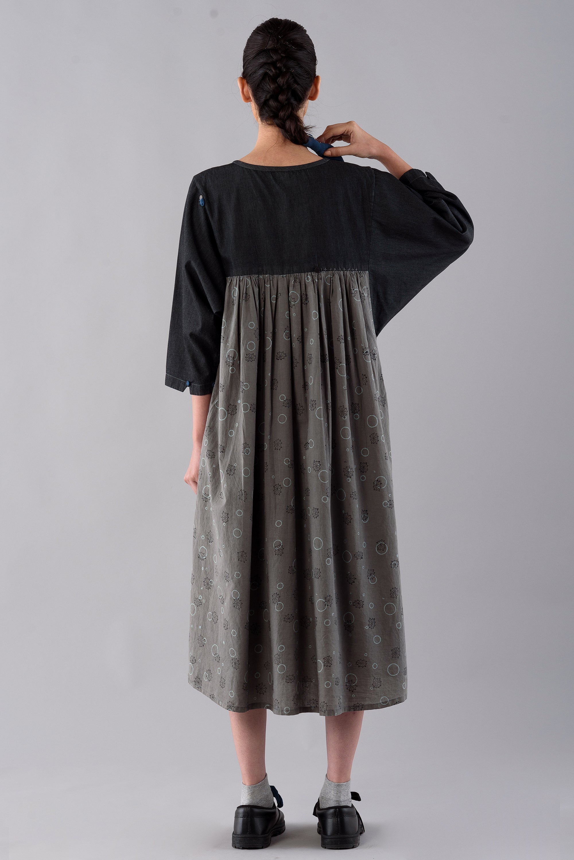 CHARCOAL TEMARI DRESS