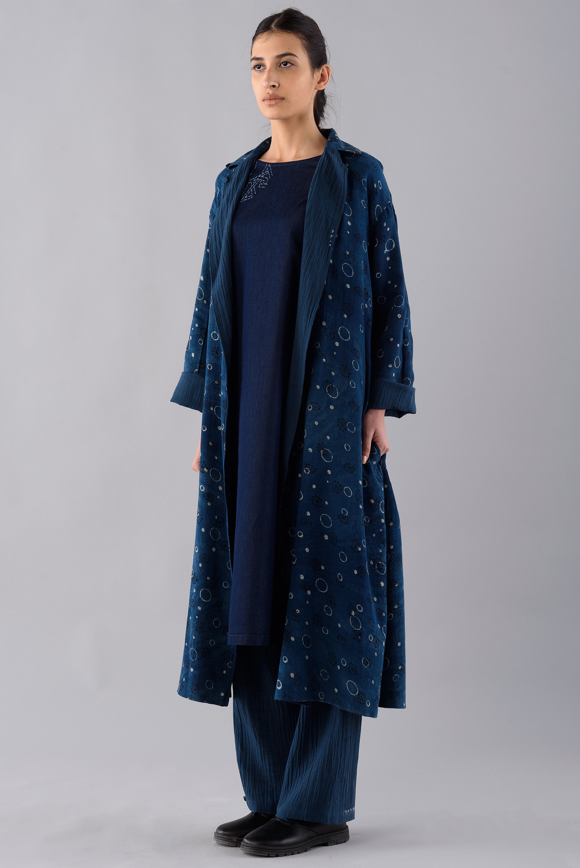 INDIGO REVERSIBLE TEMARI TRENCH