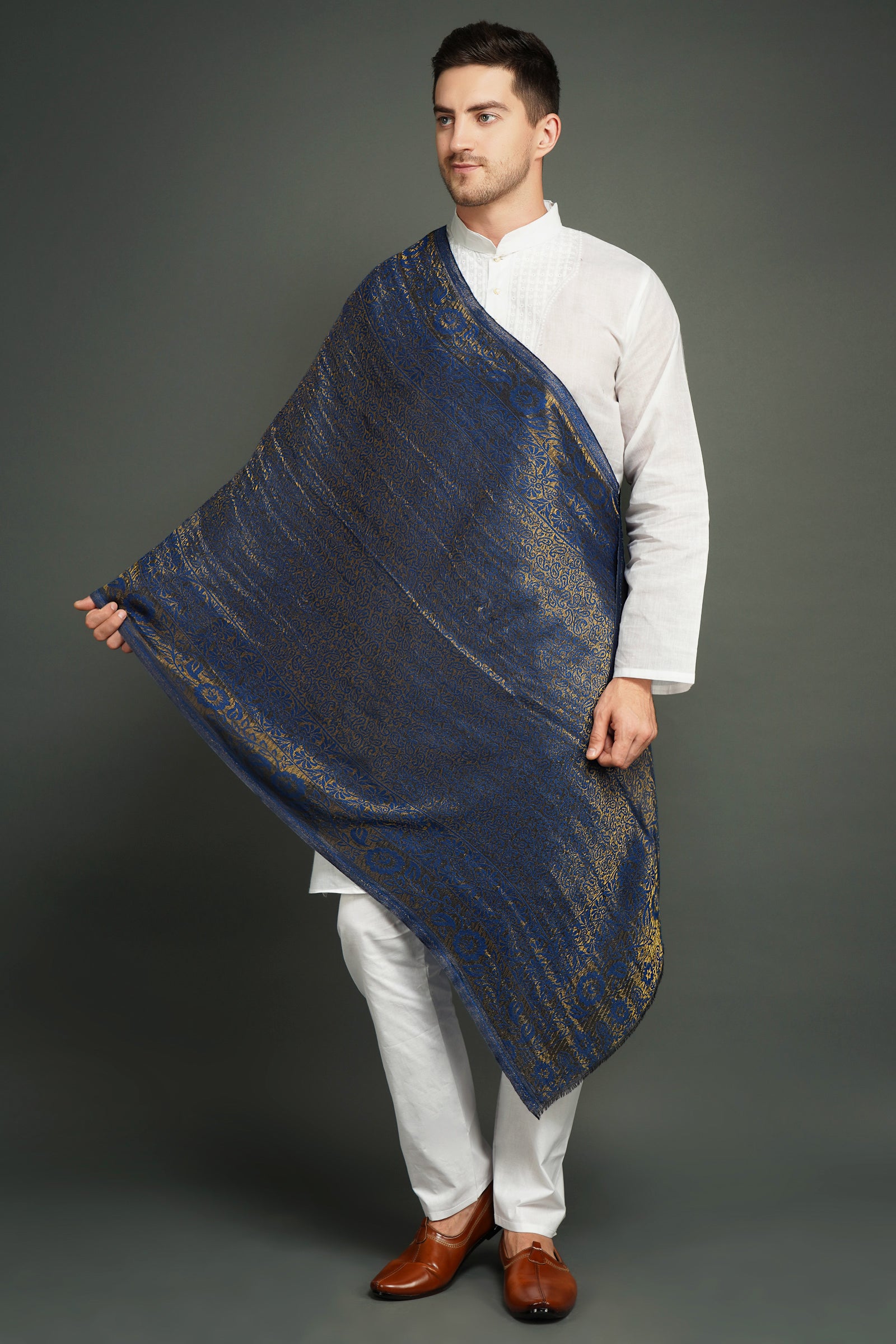 Pashmina blend in zari work