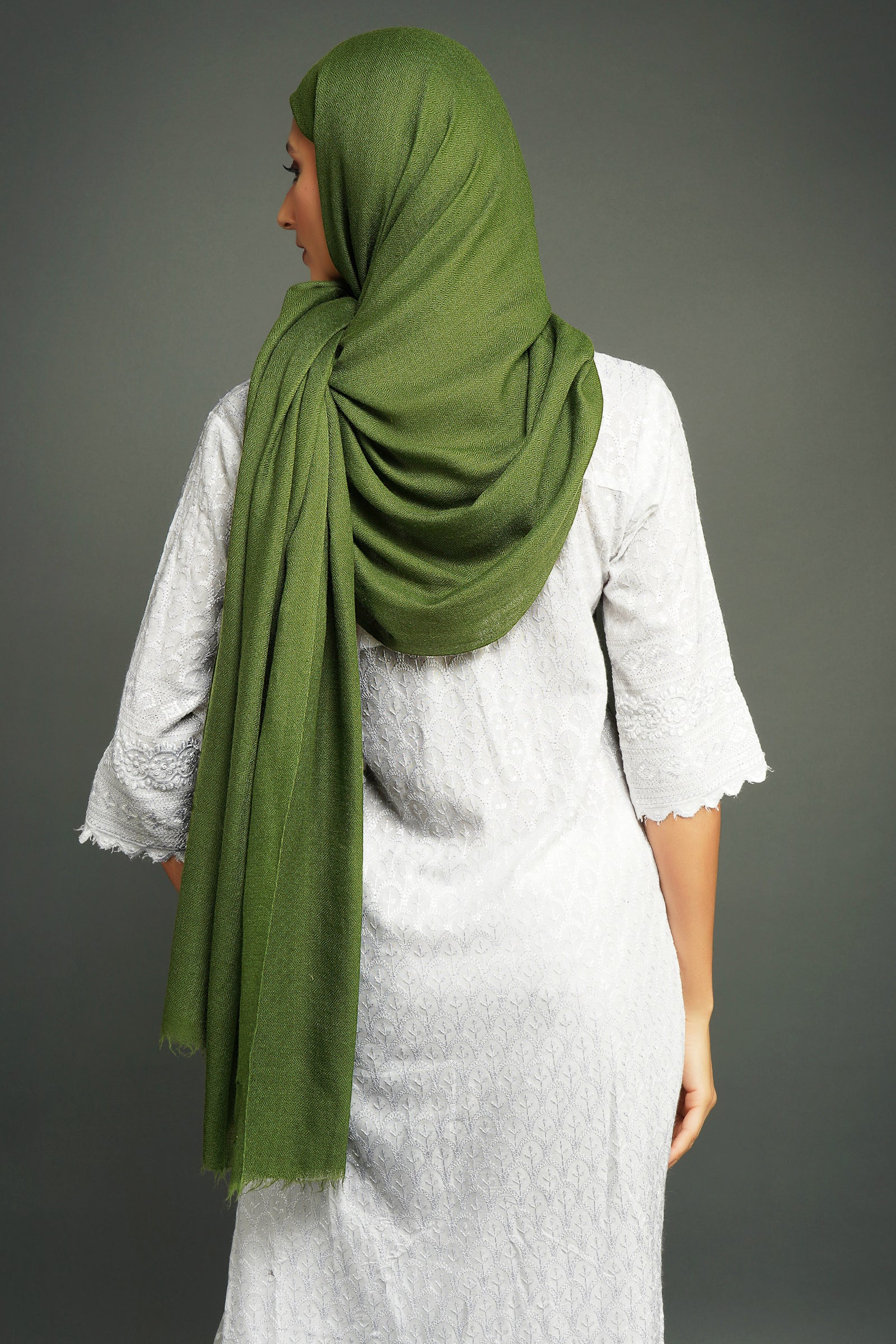 Handwoven pashmina stole