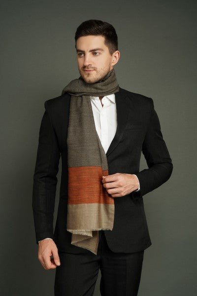 Fine wool stole in colorblock