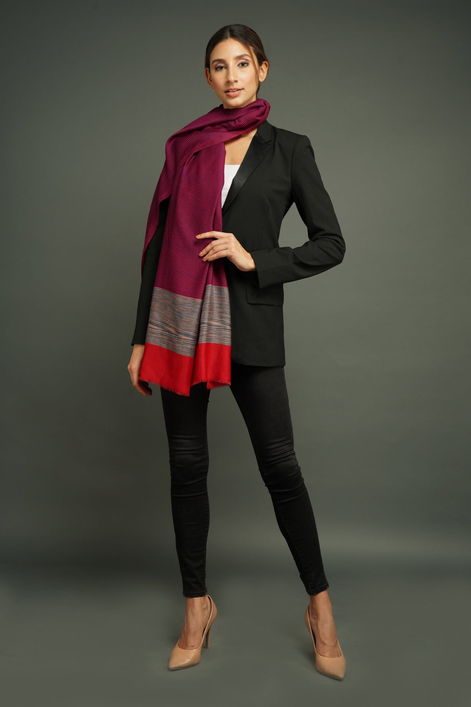 Fine wool stole in colorblock