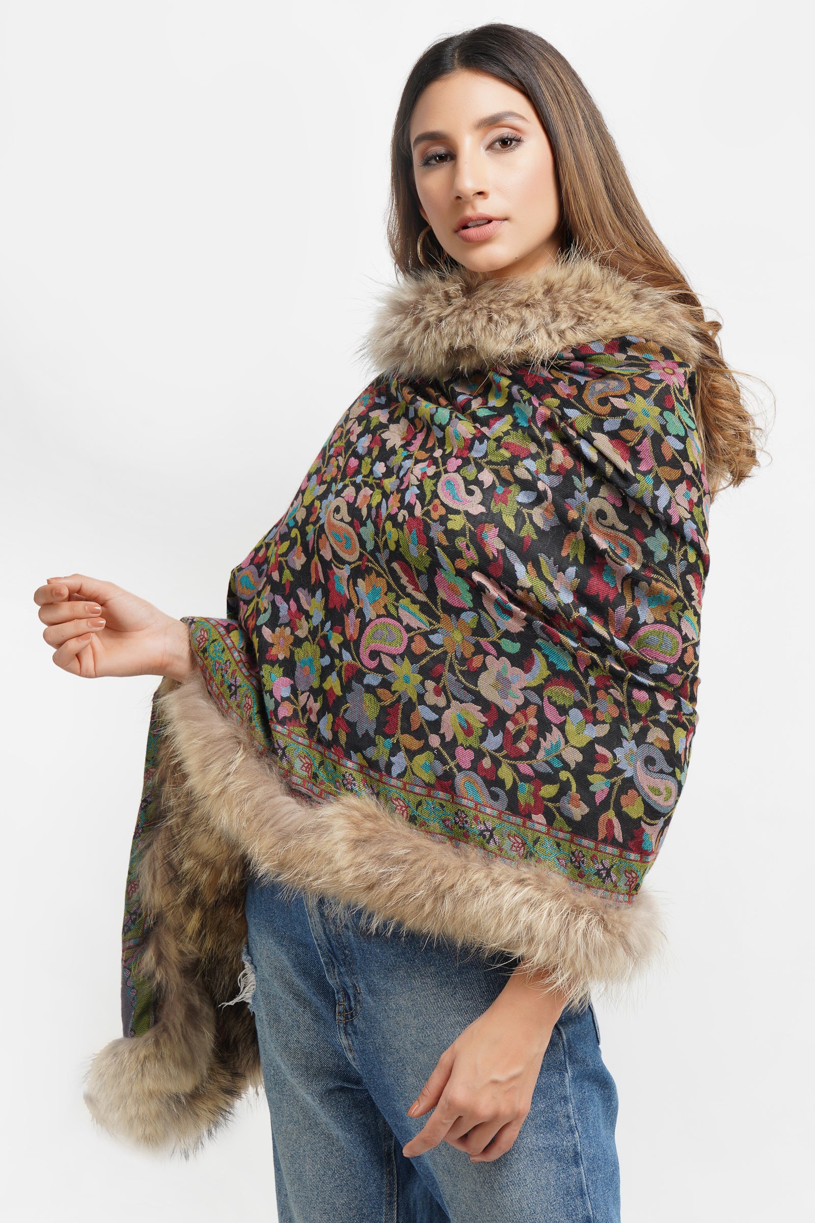 Pashmina fur border stole