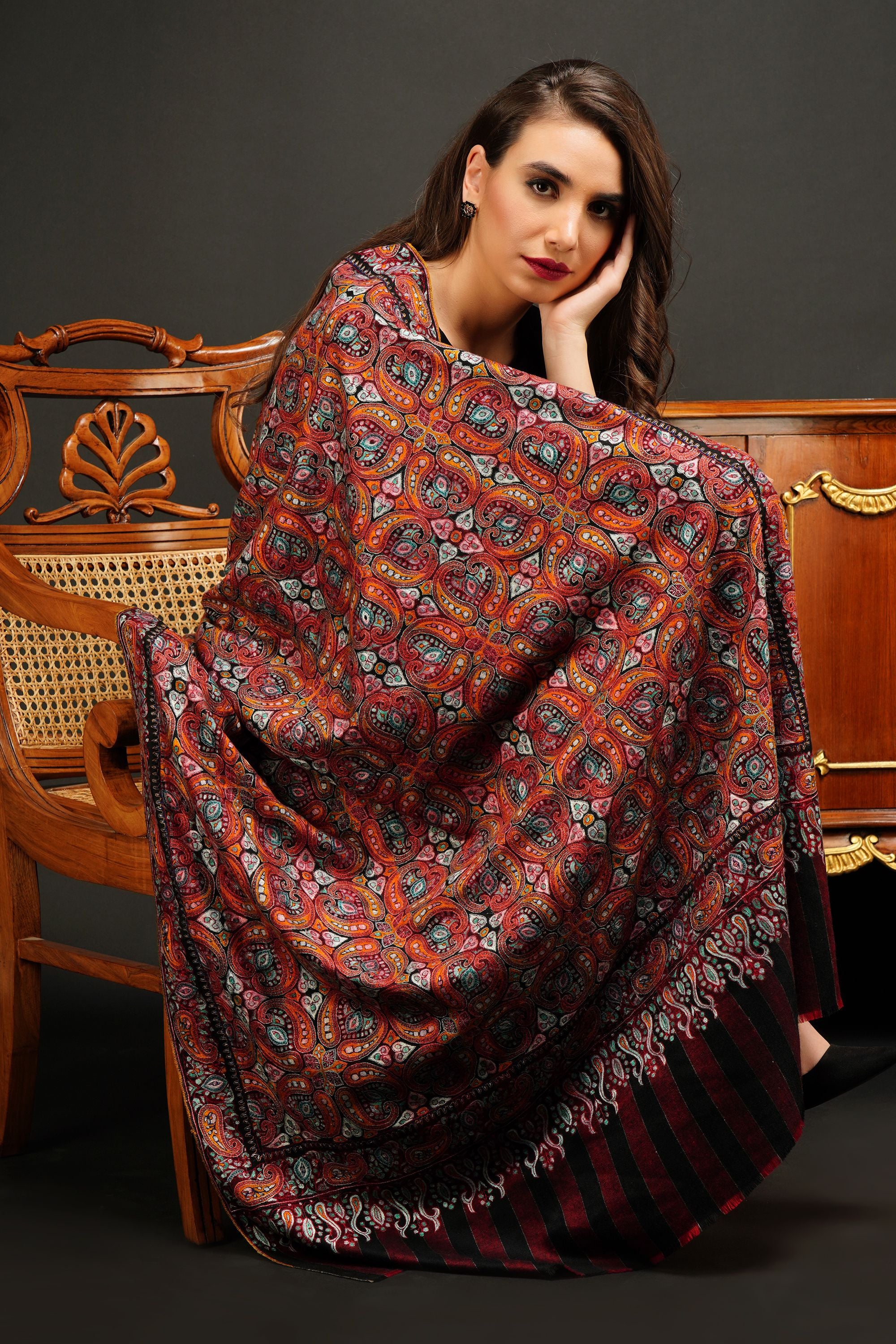 Handwoven Aabi kari and Tila Pashmina Shawl