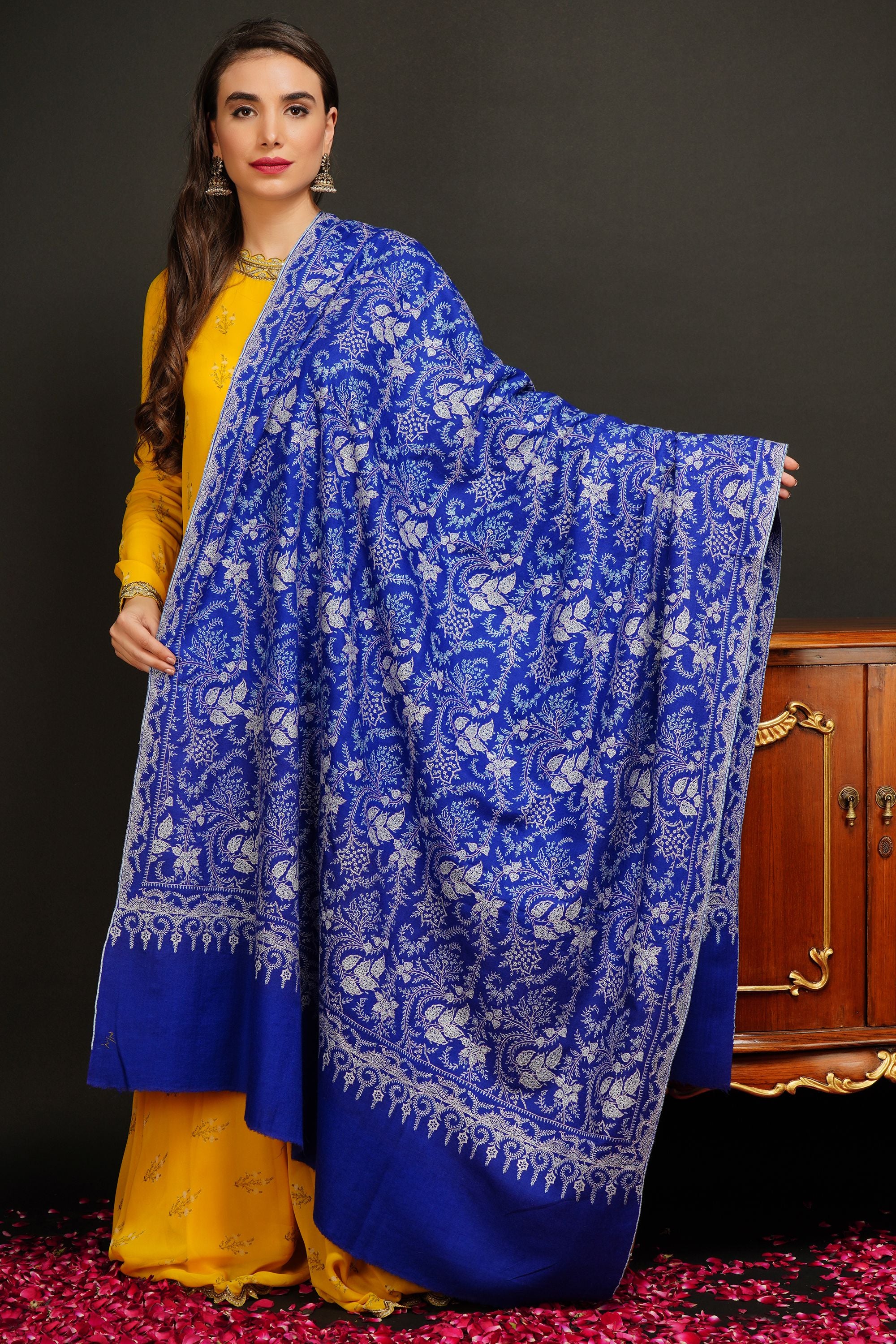 Pashmina handwoven sozni work shawl