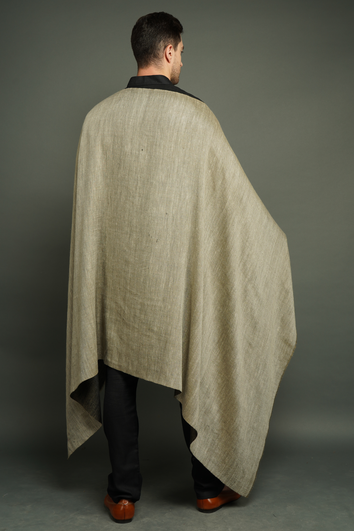 Pashmina blend in reversible dual tone