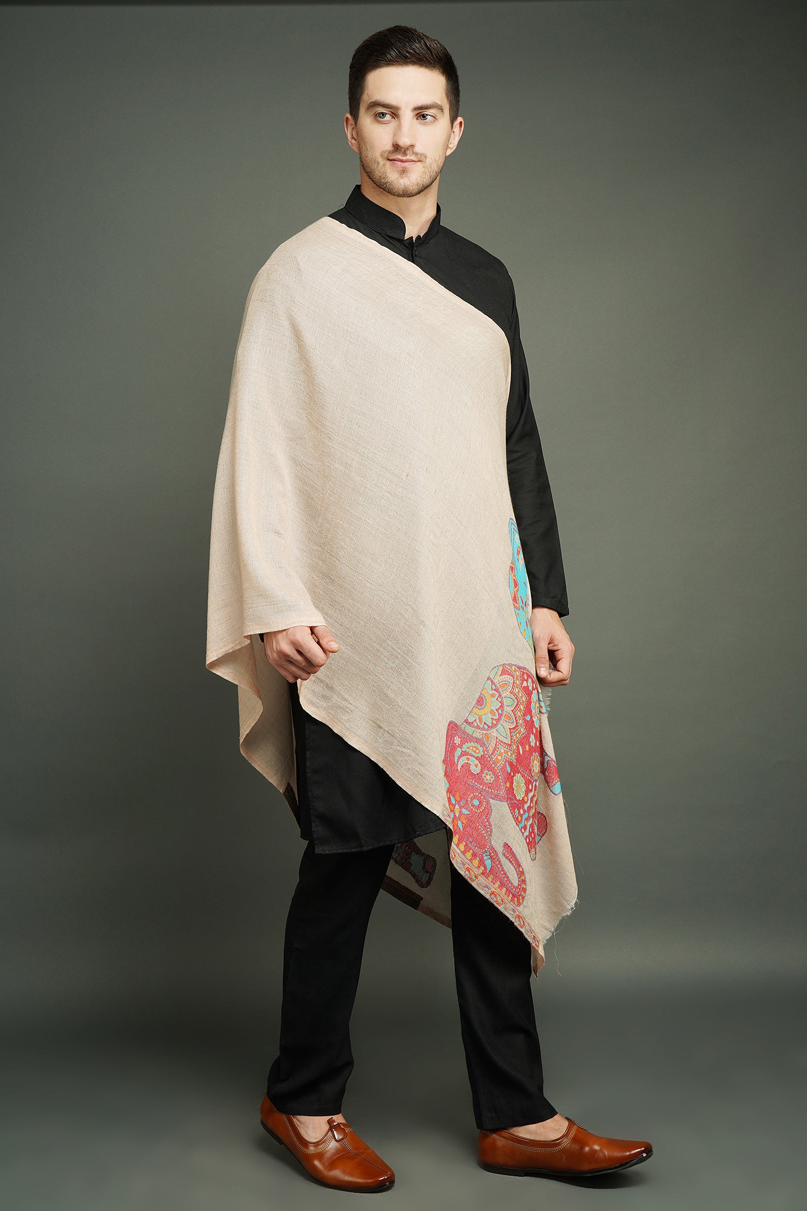 Cashmere fine with elephant design