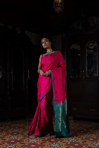 Natkhat Chiraiya' Rani Tanchoi Zari Pure Silk Benarasi Handloom Sari