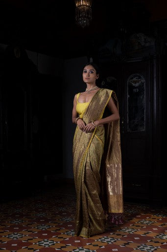 Akriti' Peet Tanchoi Zari Pure Silk Benarasi Handloom Sari