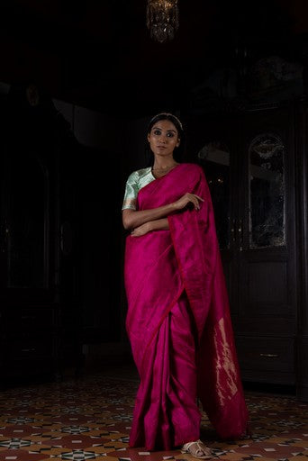 Akriti' Rani Tanchoi Zari Pure Silk Benarasi Handloom Sari