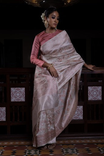 Jaal Manjari' Shwet Jangla Zari Pure Silk Benarasi Handloom Sari