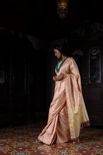 Akriti' Tanchoi Zari Pure Silk Benarasi Handloom Sari