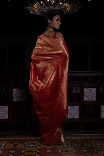 Sunehari Potli' Laal Tissue Pure Silk Benarasi Handloon Sari