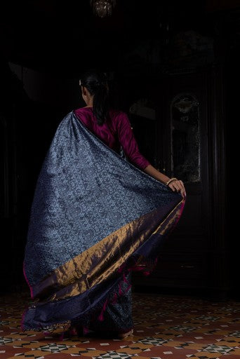 Akriti' Neeli Tanchoi Zari Pure Silk Benarasi Handloom Sari