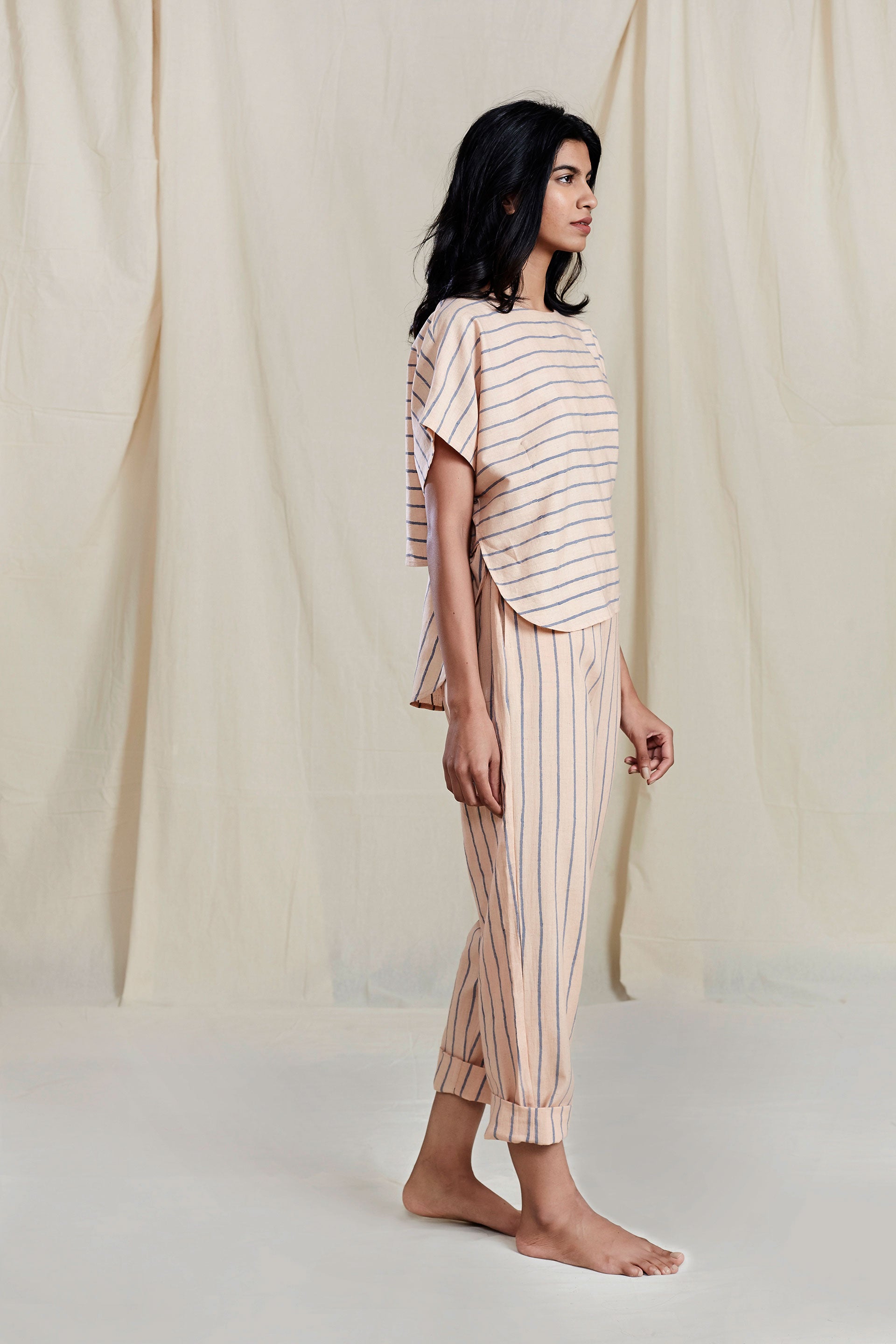 PEACH SE THIN STRIPE PANTS