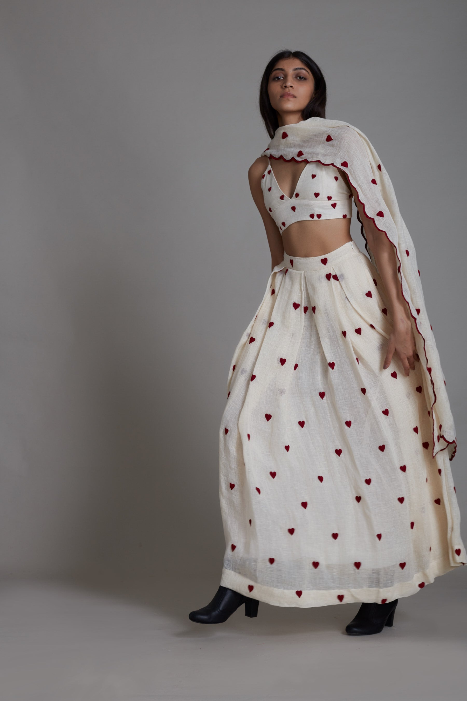 Mati Heart Counter Lehenga Set-Oatmeal (3 PCS)