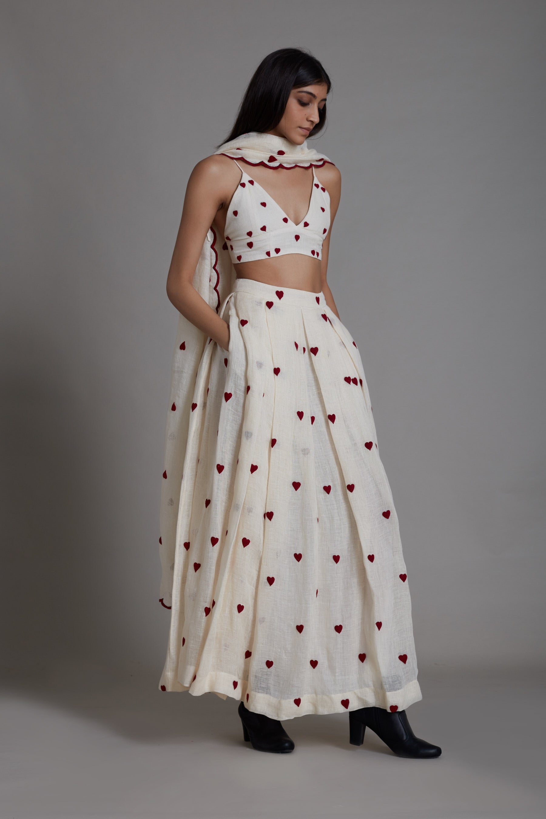 Mati Heart Counter Lehenga Set-Oatmeal (3 PCS)