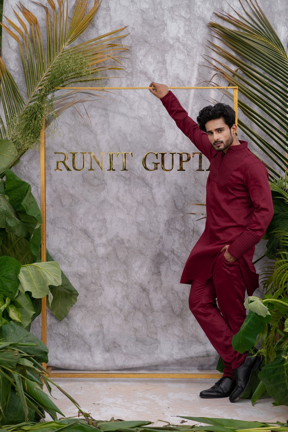 maroon kurta for men