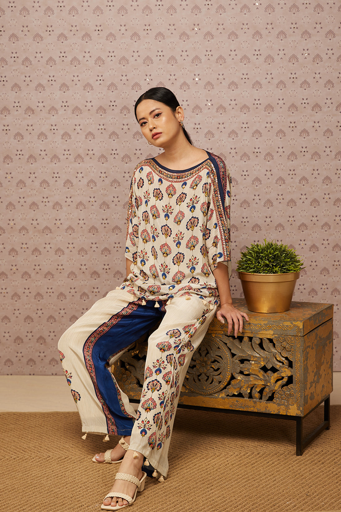 Sarouk Printed Embroidered Co-Ord Set