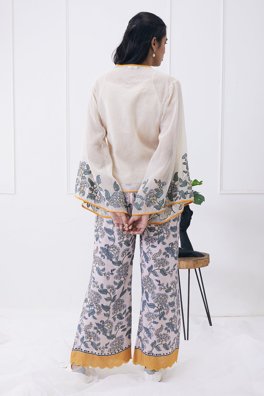 Yasmin printed overlapped top with pants