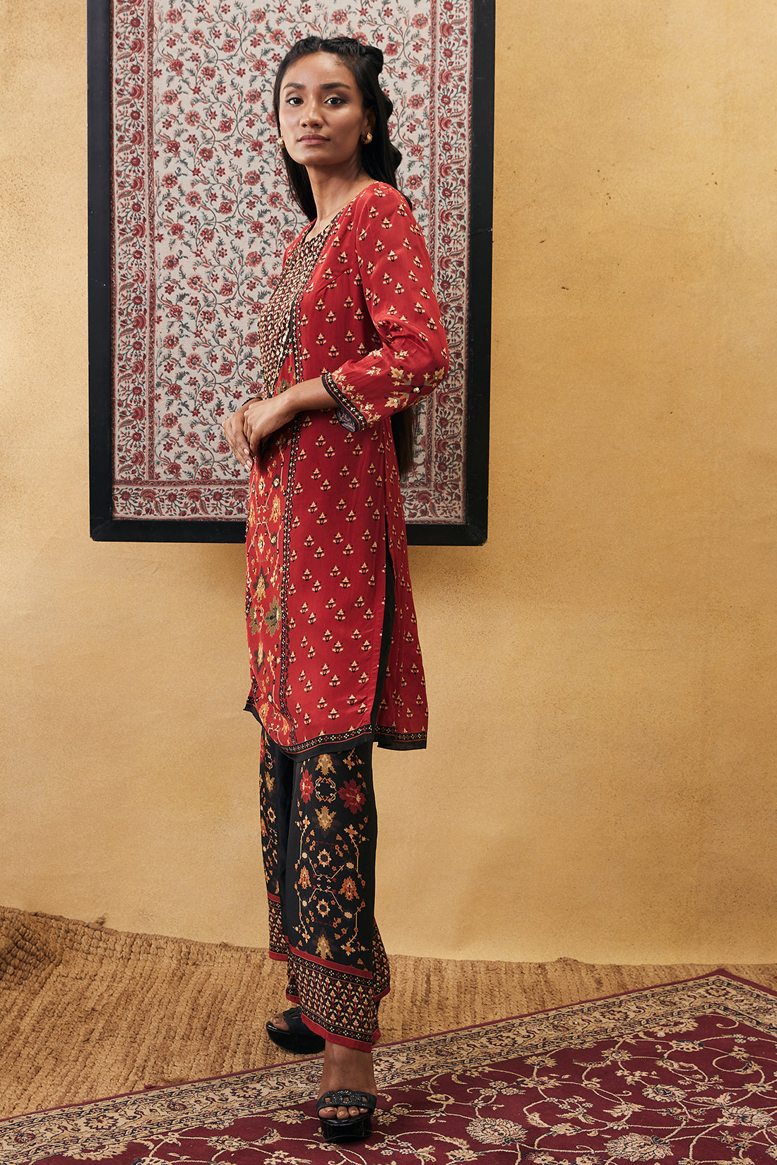 Zahra embroidered kurta set