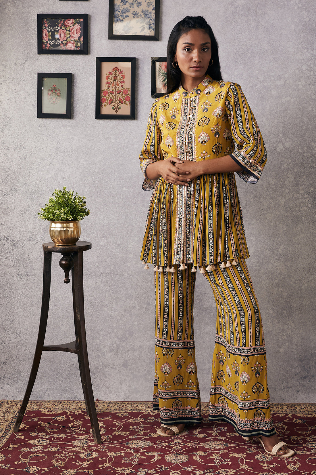 Sarouk embroidered kurta set