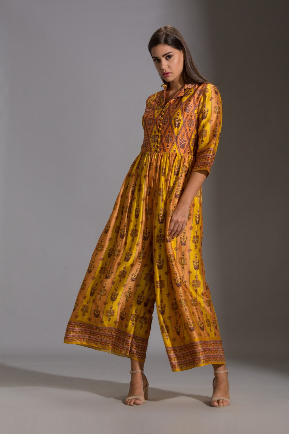 Printed collared jumpsuit with front opening