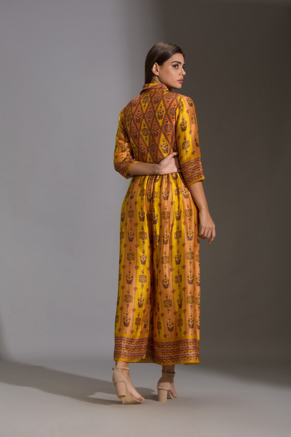 Printed collared jumpsuit with front opening