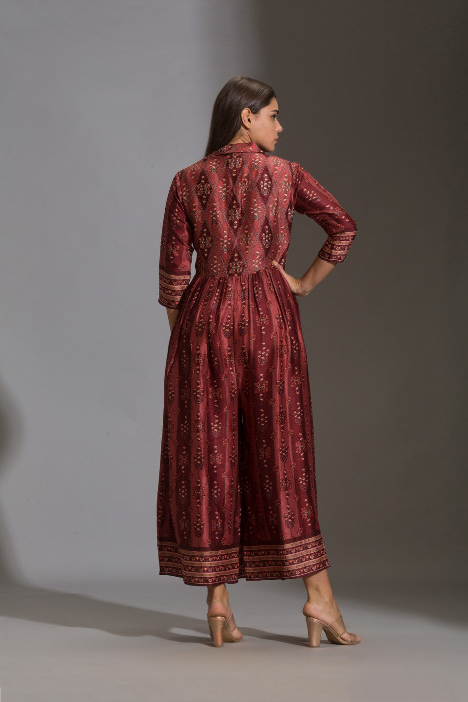 Printed collared jumpsuit with front opening