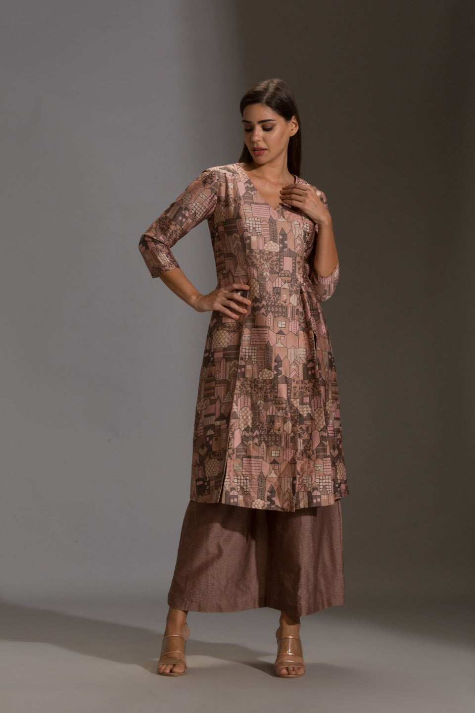 Panel kurta paired with printed plazzo pants