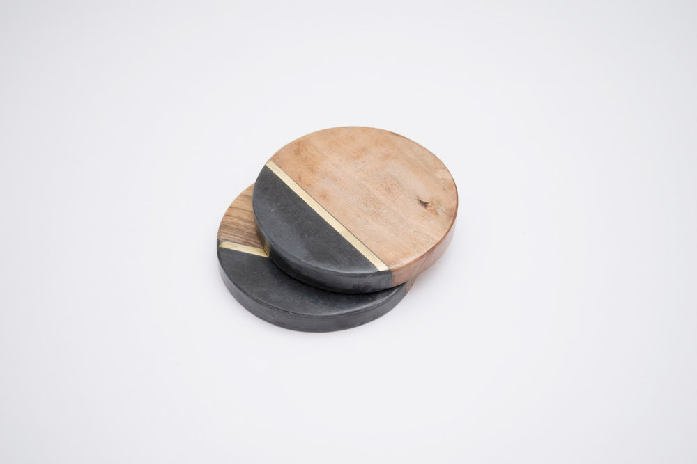 Round marble and wood coaster set