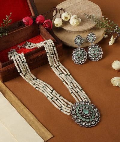 LONG PEARLS HAAR NECKLACE SET