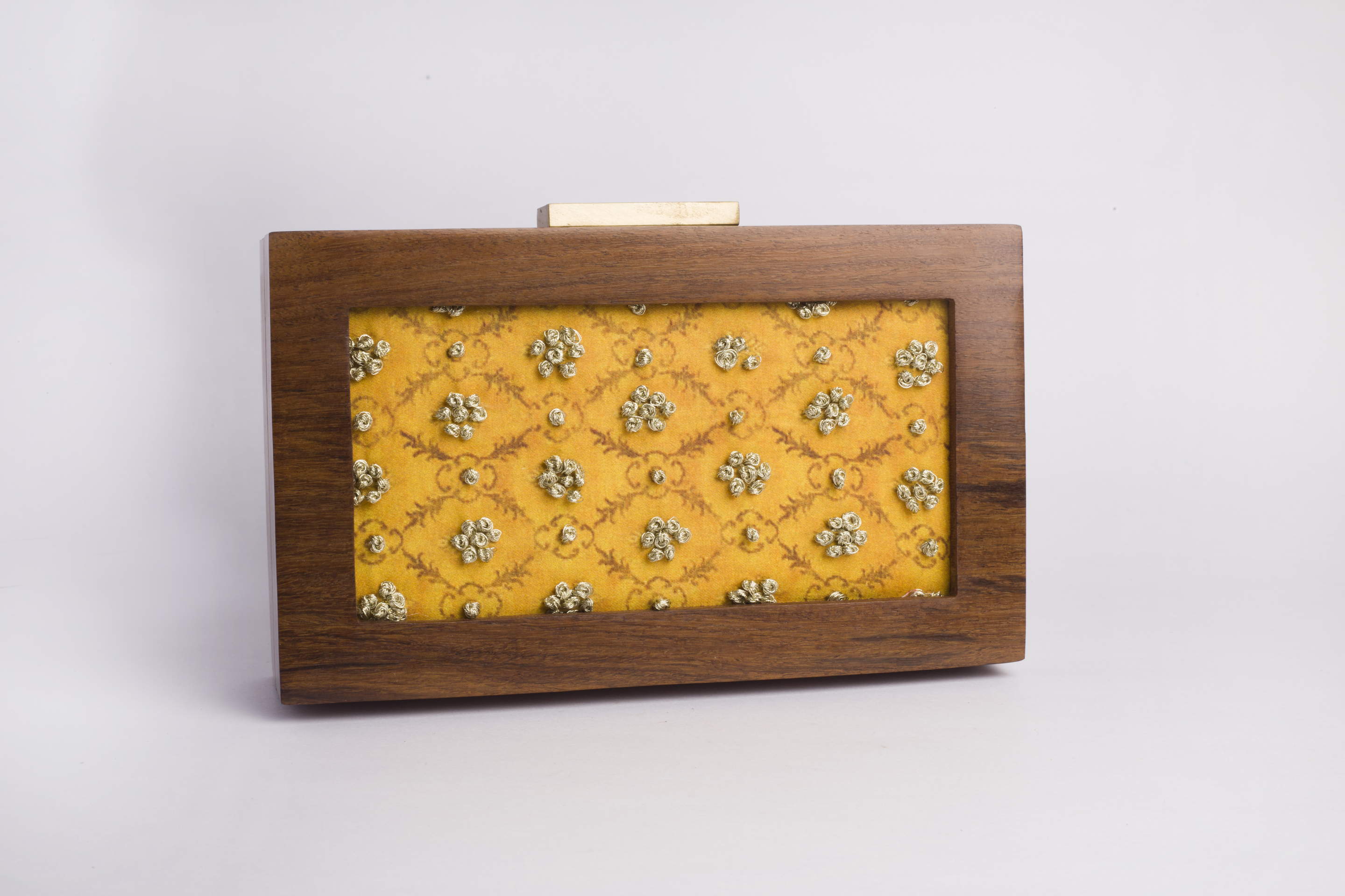 Gold wire detailing Clutch