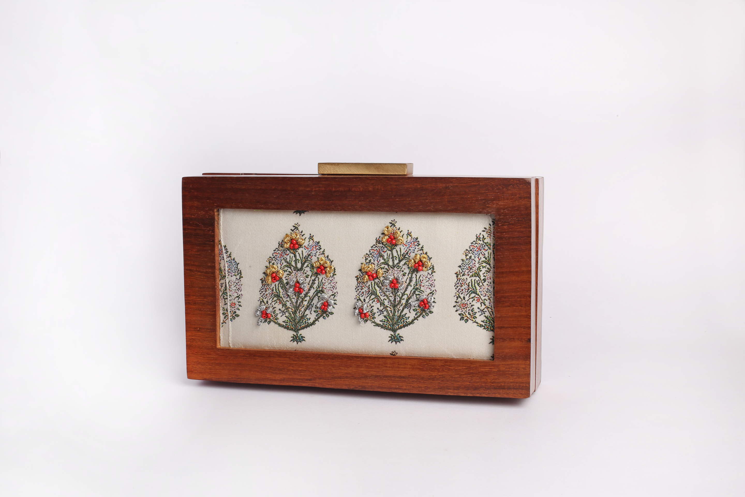 knot & bead work Clutch