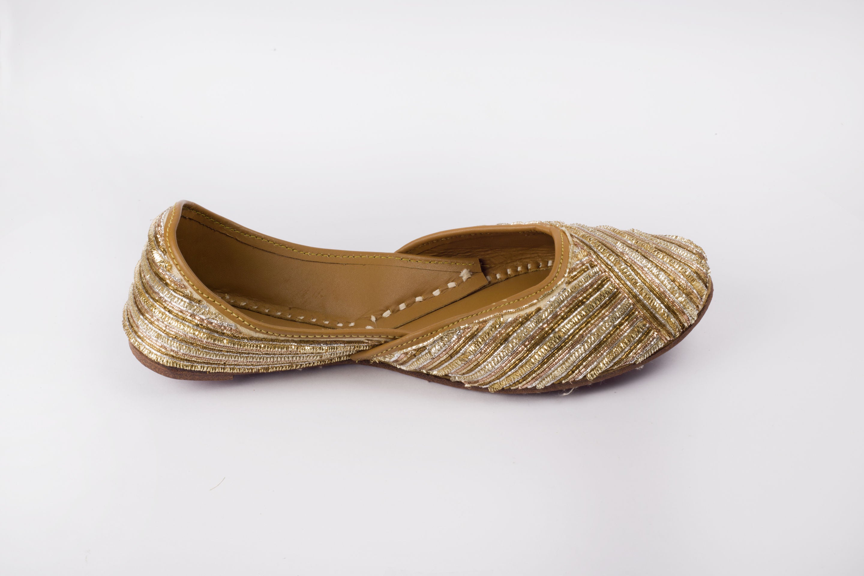 Silver - Golden Hand embroidered Juttis