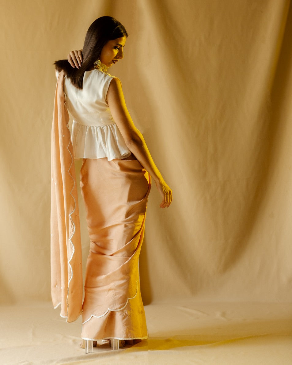 CARNATION SAREE