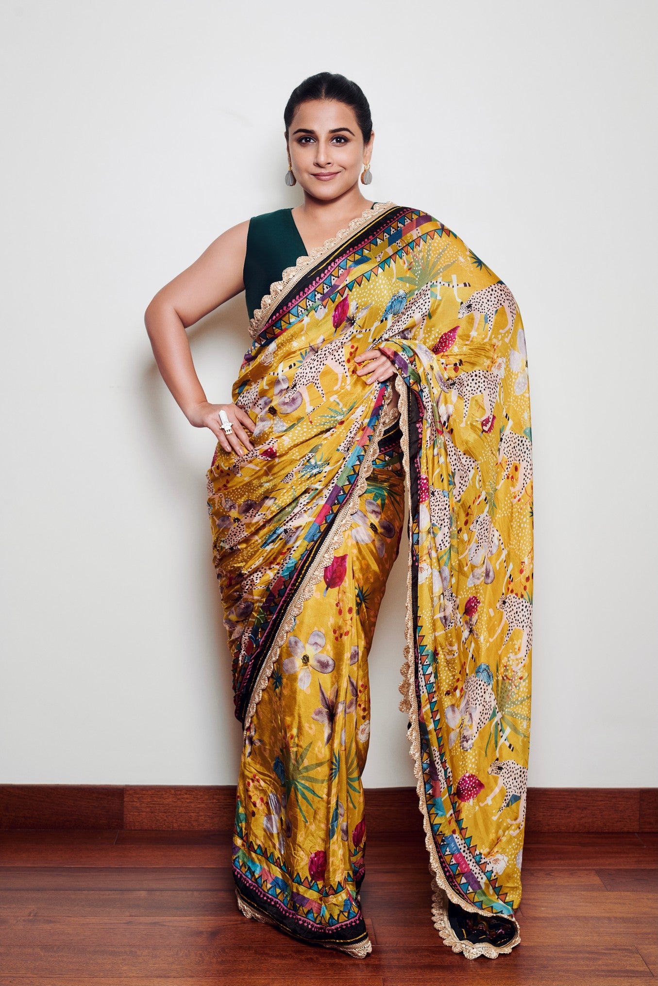 Saree with unstitched blouse piece